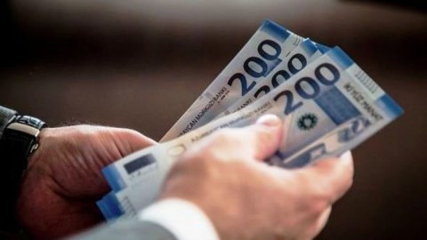 Azərbaycanda saatlıq minumum&nbsp;əməkhaqqı TƏXİRƏ SALINDI