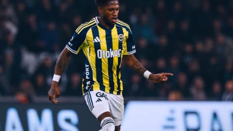 &ldquo;Fənərbağça&rdquo; xal itirdi