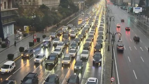 Paytaxtın əsas yollarında TIXAC var