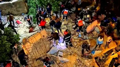 Mərakeşdə 2 bina uçdu - 22 nəfər öldü