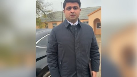 İcra başçısı plaşı 350 manata alıbmış - İddialara son qoyuldu
