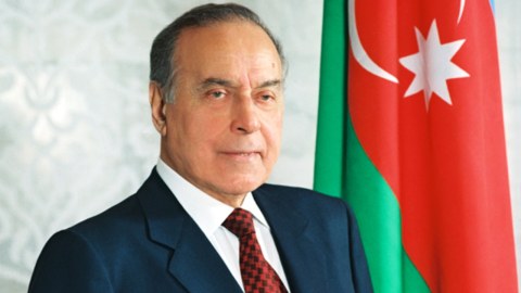 "Heydər Əliyev Azərbaycan dövlətçiliyinin banisidir" - Ağalar Vəliyev