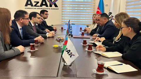 Bu instituta&nbsp;yeni akkreditasiya attestatı təqdim edildi - FOTO