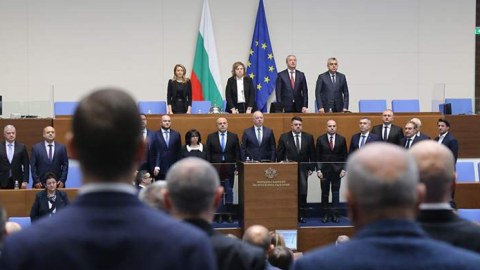 Avropa ölkəsində hökumət istefa verdi