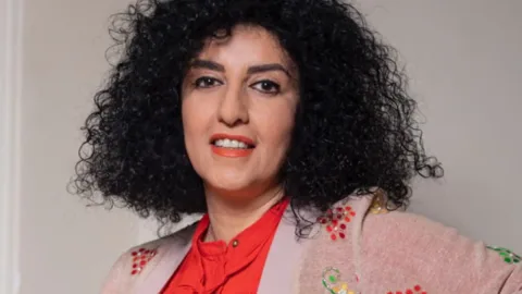 Nərgiz Məhəmmədi İranda saxlanıldı