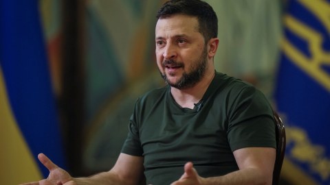 Zelenski seçkilərin keçirilməsinə hazırdır, lakin...