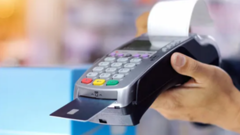Hansı bankların POS-terminalları daha sərfəlidir? - SİYAHI