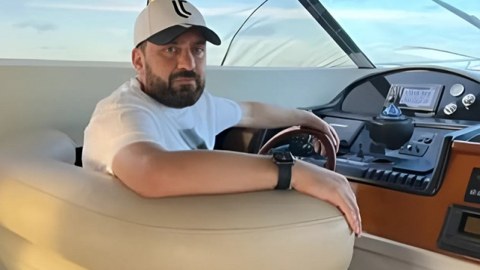 "Qumar kralı" qazandığı pullarla&nbsp;bir neçə ev alıb