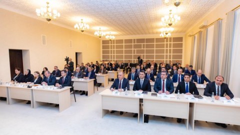 Naxçıvanın da büdcəsi təsdiqləndi