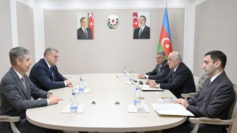 Əli Əsədov&nbsp;Həştərxan vilayətinin qubernatoru ilə görüşüb