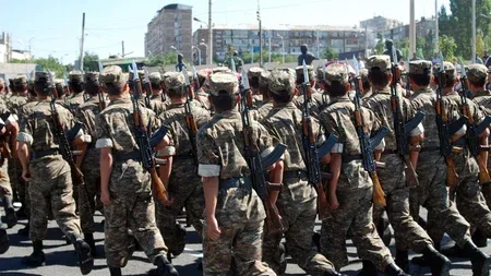 Ermənilər daha qısa hərbi xidmətdə olacaq