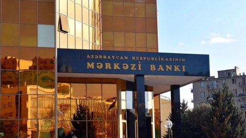Mərkəzi Bank 3 qurumun vəzifəli şəxsini cərimələdi