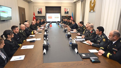 Türk general Bakıya niyə gəlib?
