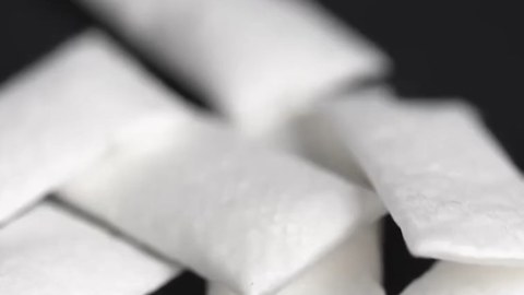 Məktəblilər arasında &ldquo;snus&rdquo; təhlükəsi - Polisdən açıqlama