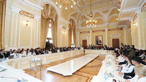 Paytaxt məktəblilərinin müəllifi olduğu növbəti kitabın təqdimatından&nbsp;- FOTOLAR