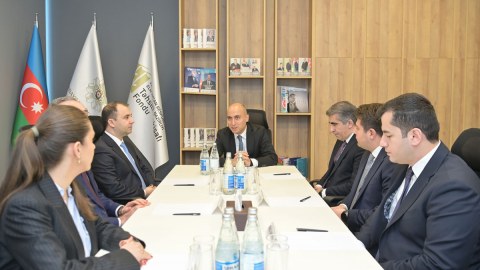 Yeni sədr&nbsp;kollektivə təqdim olundu - FOTO
