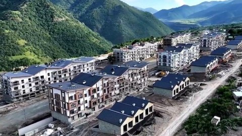 Kəlbəcərdə məktəbin tikintisini 25 yaşlı mühəndis aparır