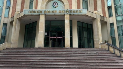 İmtahanlara qanunsuz texniki vasitə keçirməklə bağlı cinayət işi üzrə məhkəmə başladı