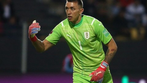 Muslera tarix yazdı