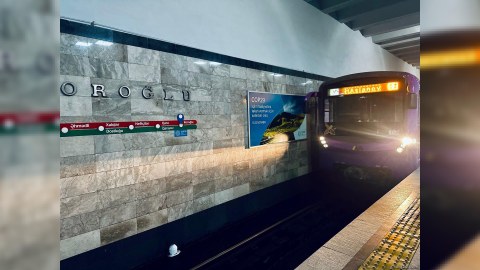 Metronun reklam gəlirləri açıqlandı