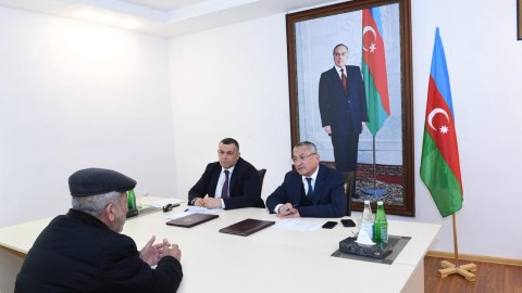 Rövşən Rzayev keçmiş məcburi köçkünlərin müraciətlərini dinlədi -&nbsp;FOTOLAR
