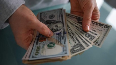 Bu ölkəni könüllü tərk edən miqrantlara 3 min dollar veriləcək