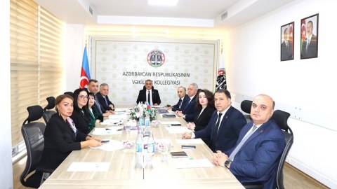 6 vəkil cəzalandırıldı