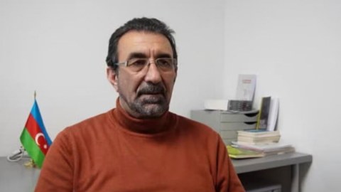 Qənimət Zahidə hökm oxundu