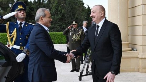 Pezeşkian İlham Əliyevə ZƏNG ETDİ