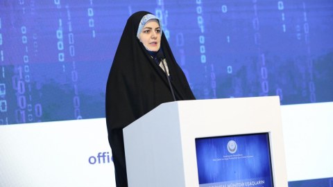 Pezeşkianın qızı Bakıda şeir dedi - GÖRÜNTÜLƏR