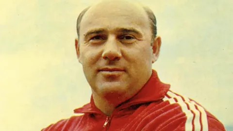 Olimpiya çempionu öldü