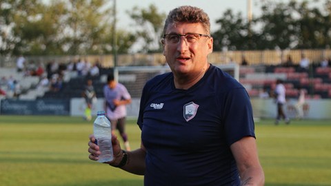AFFA söyüş söyən baş məşqçini cəzalandırdı
