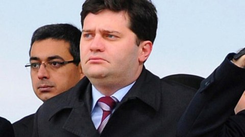 Gürcüstanın sabiq müdafiə naziri həbs edildi