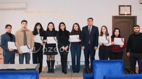MDU-nun "Brend tələbə"ləri mükafatlandırıldı - FOTOLAR