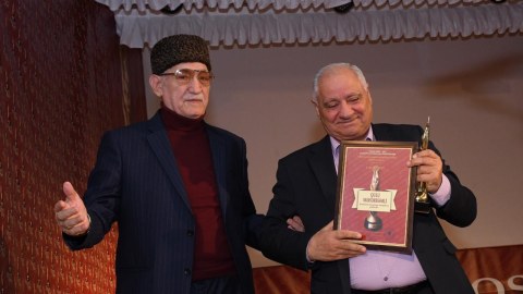 Qulu Məhərrəmli &ldquo;Qızıl pəri&rdquo; mükafatına layiq görüldü - FOTO