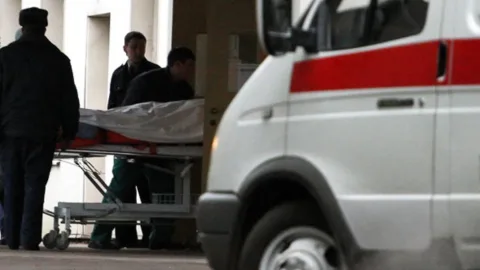 Yeni il günü eyvandan yıxıldı,&nbsp;xəstəxanada öldü&nbsp;