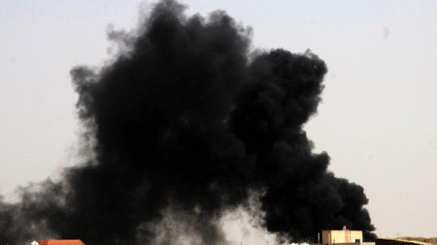 Səudiyyə Ərəbistanı qonşusunu&nbsp;bombaladı