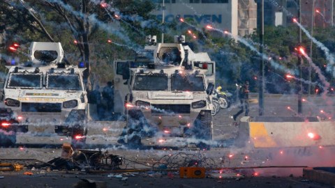 ABŞ xüsusi təyinatlıları Karakasa daxil olub - döyüşlər gedir