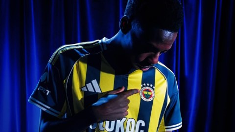 "Fənərbağça" yeni transferini açıqladı&nbsp;