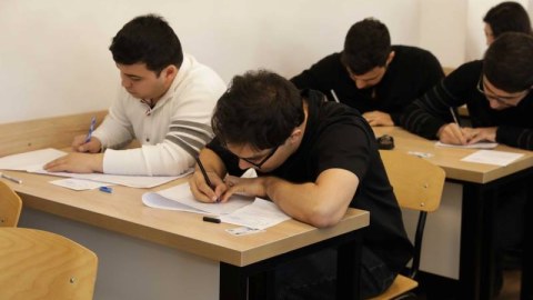 Hansı universitet qış imtahanlarına&nbsp;yaxşı hazırlaşıb...