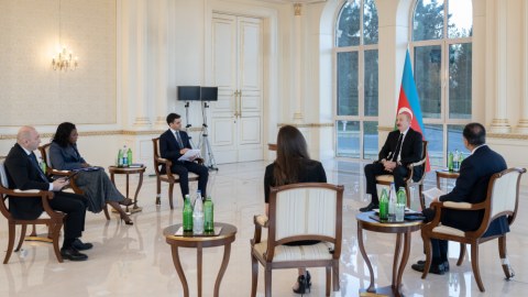 Prezident qızılın qiymətindən danışdı: &ldquo;...kəllə-çarxa çıxdı&rdquo;