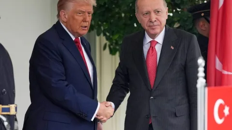 Ərdoğan Trampla Venesuelanı müzakirə etdi