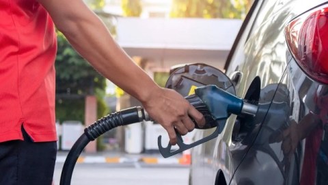 Azərbaycan benzini Ermənistana necə kömək edib?