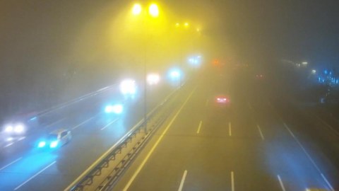 Güclü dumana görə sürət həddi endirildi