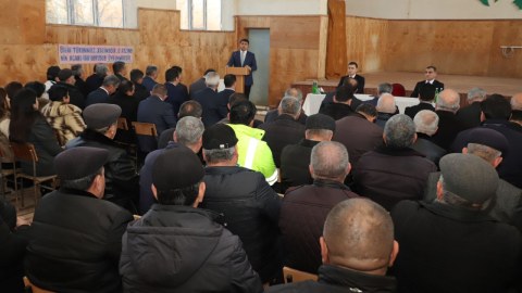 Neftçalanın icra başçısı ilin ilk səyyar görüşünü keçirdi&nbsp;-&nbsp;FOTOLAR