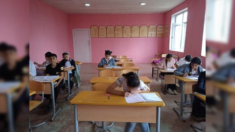 Bu məktəbdə dərslər dayandırıldı - Bina qəzalı imiş