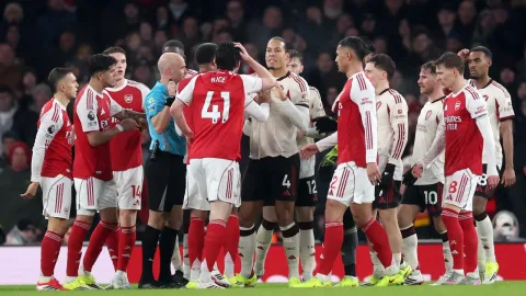 "Arsenal" - "Liverpul" oyununda qolsuz heç-heçə