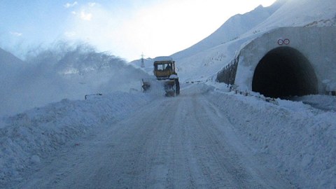 Ermənistanı Rusiyaya birləşdirən yol bağlandı
