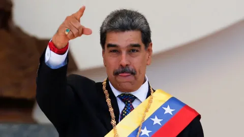 Vatikan&nbsp;ABŞ-dan xahiş edib: Maduro&nbsp;Rusiyaya getsin
