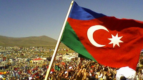 Rusiya ilə Avropa Ukraynada, NATO İranda batır, Bakıdan Təbrizə yollar görünür